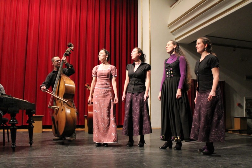 A Nagyvárad Táncegyüttes Zenekarának Ünnepi Koncertje